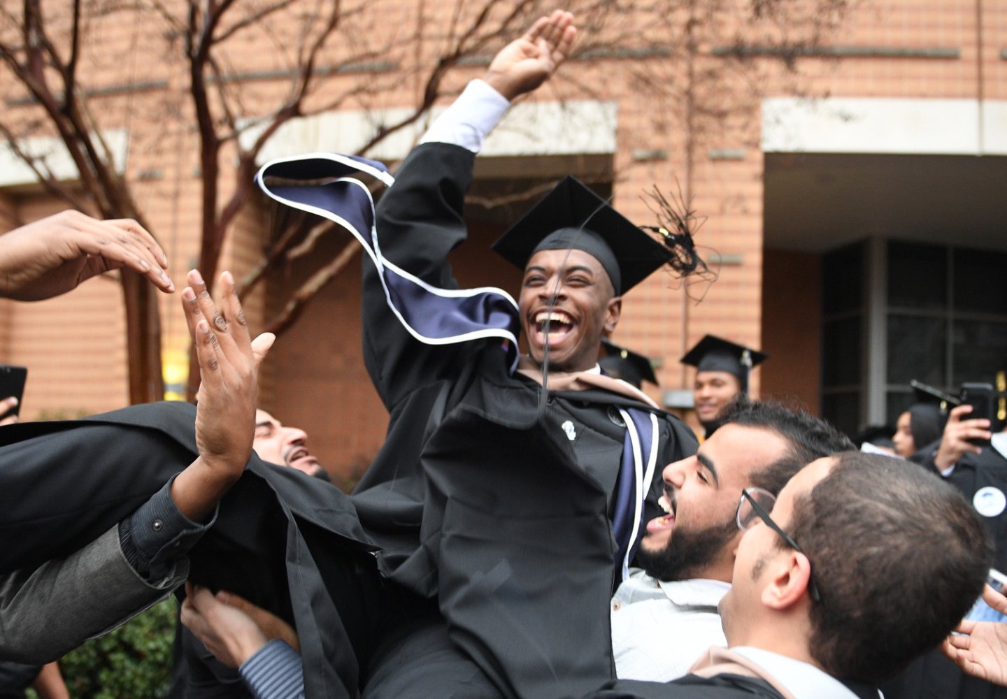Commmencement SEES 1 hero